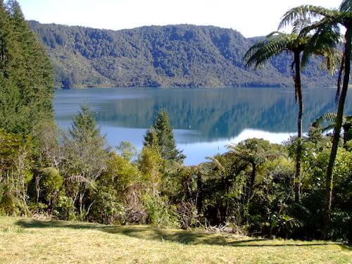 Blue Lake view from carpark in between Blue and Green Lakes