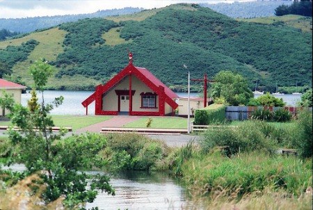 Rotorua Marae Stay - Te Takinga Marae at Lake Rotoiti