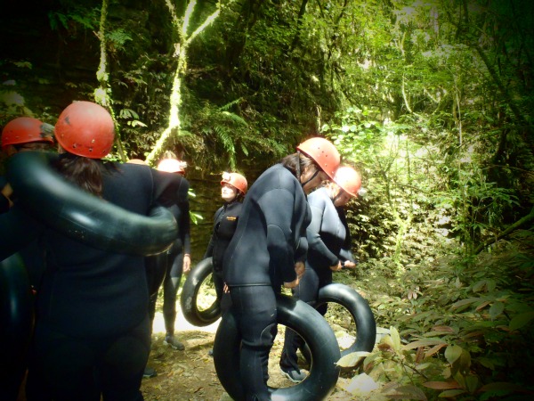 Waitomo Black Water Rafting - Suiting up