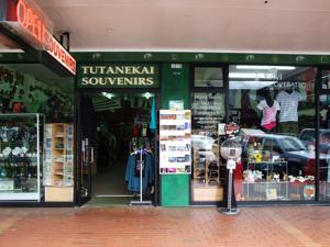 Tutanekai Souvenirs - Rotorua Souvenir Shops